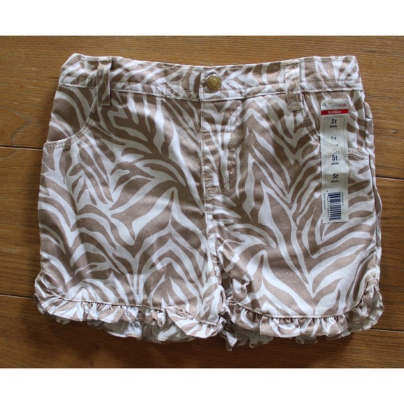 Preowned Girls 5/ 5T (3 Piece) Bundle Lot - Picture 7 of 11